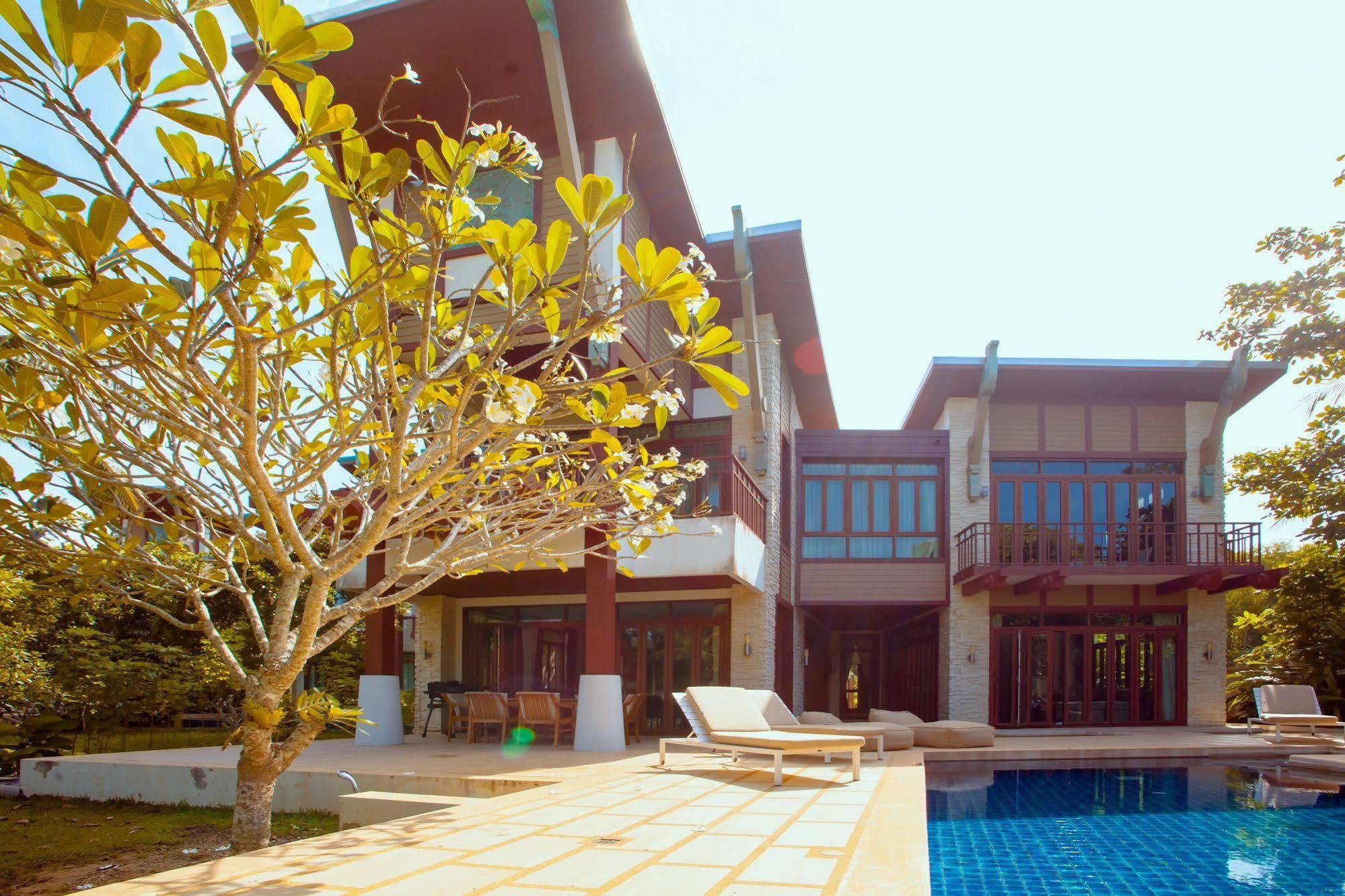 Amatapura Beachfront Villa 1, Sha Certified Ao Nam Mao Dış mekan fotoğraf